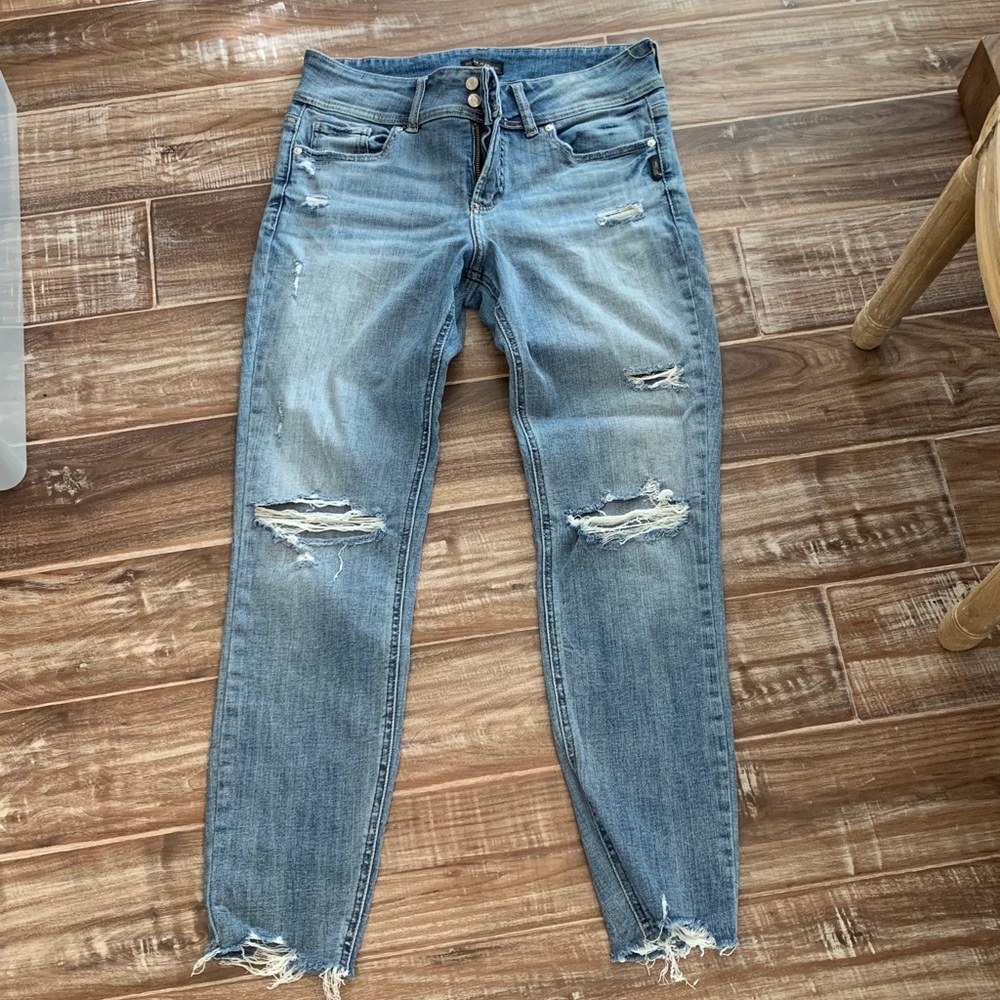 Silver Jeans Suki Skinny Jeans Size 31 Light Wash Distressed Denim Pants‎